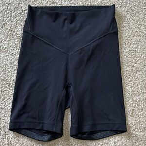 Lululemon Athletica Black Bike Shorts Sz6